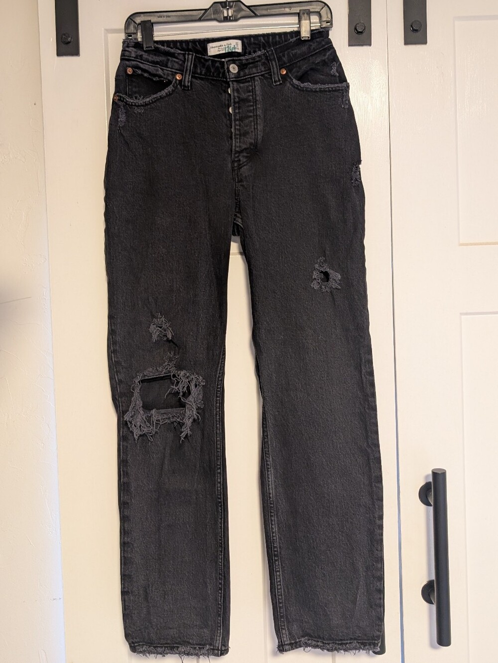 Black Abercrombie & Fitch Distressed Dad Jeans Love Curve 27